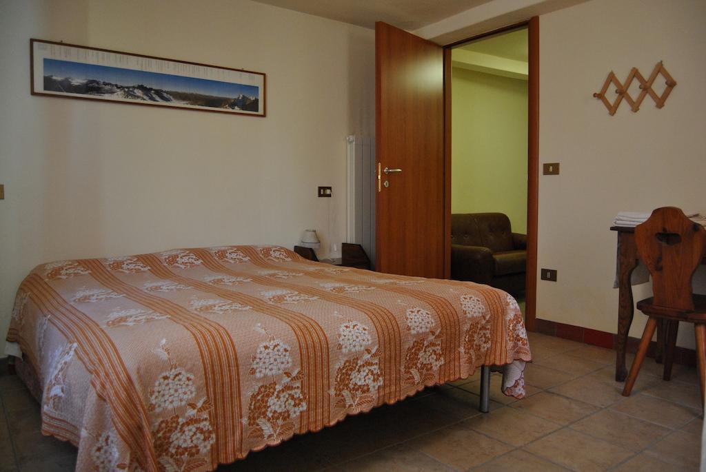 B&B Il Pettirosso Malonno ห้อง รูปภาพ