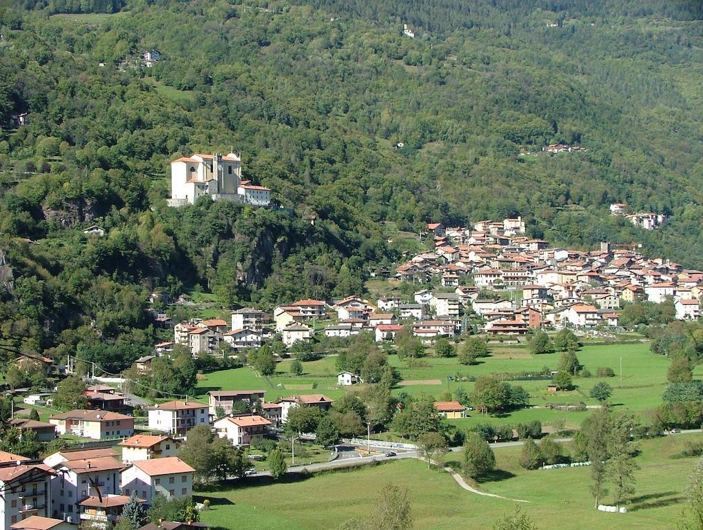 B&B Il Pettirosso Malonno ภายนอก รูปภาพ